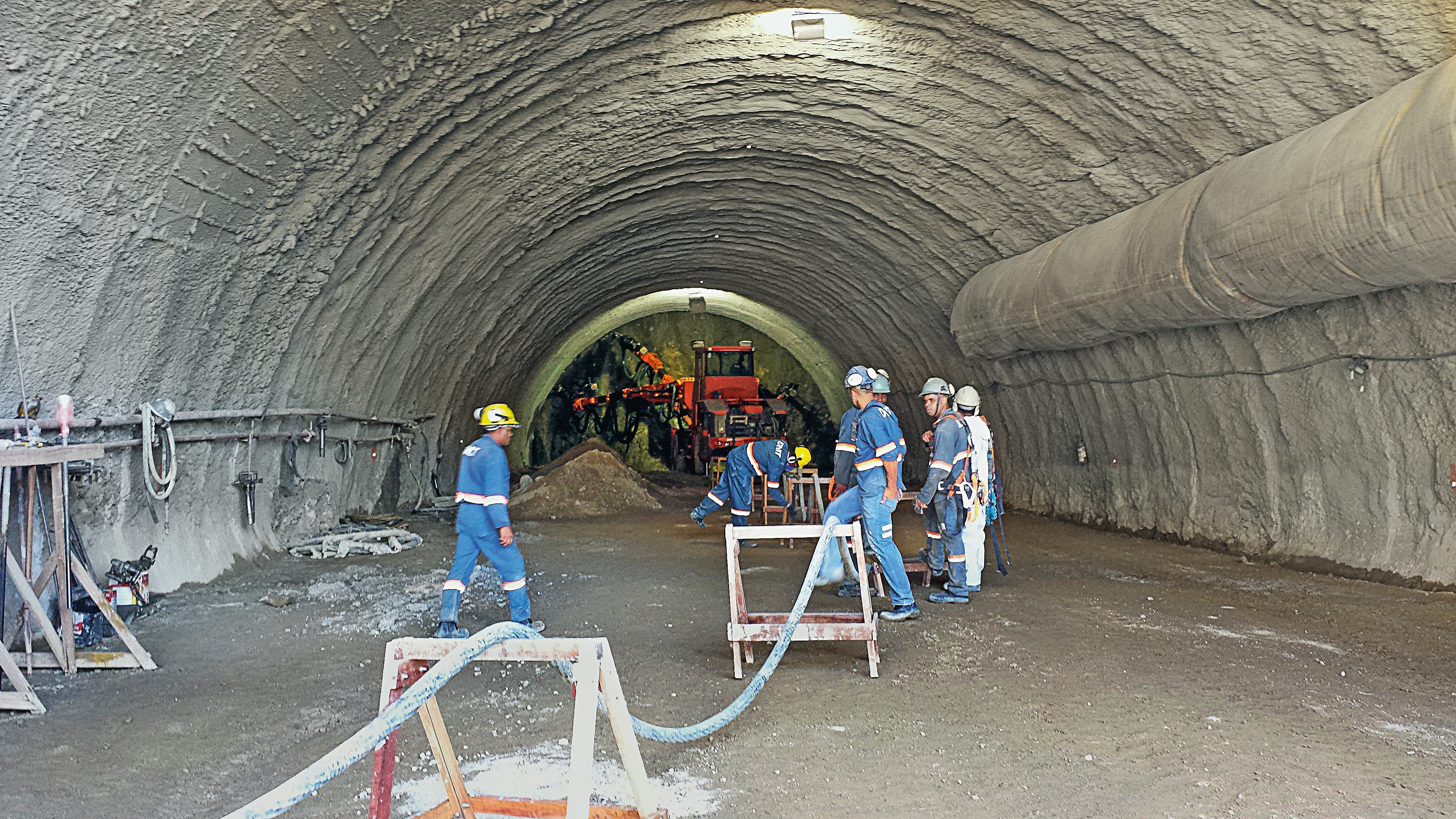 Nuevo túnel en Brasil: Más seguridad con pernos de roca DSI Nuevo túnel en Brasil: Más seguridad con pernos de roca DSI