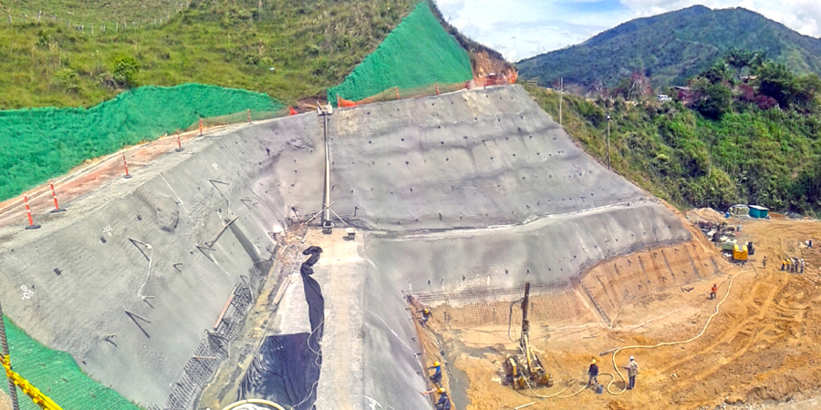 Soluciones completas para roca altamente desagregada: Sistema de barras autoperforantes DSI para la Hidroeléctrica Alejandría Soluciones completas para roca altamente desagregada: Sistema de barras autoperforantes DSI para la Hidroeléctrica Alejandría